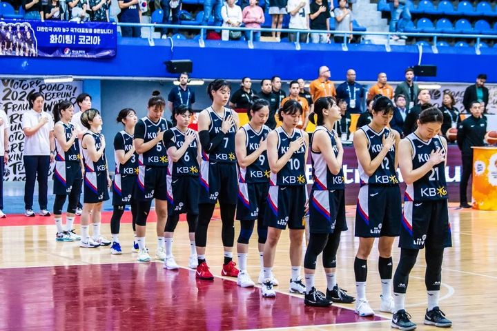 [서울=뉴시스] 한국 여자 농구 대표팀. (사진 = FIBA 제공) *재판매 및 DB 금지