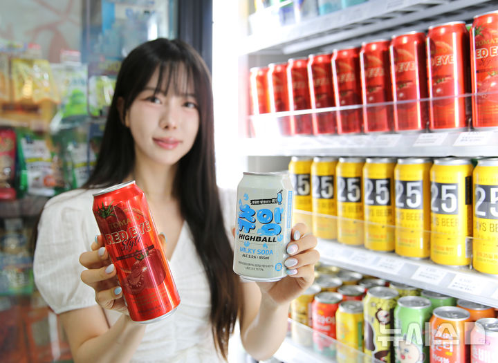 [서울=뉴시스]편의점 GS25는 그동안 만나보지 못했던 신개념 주류를 대거 선보인다고 27일 밝혔다.2024.08.27.(사진=GS25 제공)photo@newsis.com
