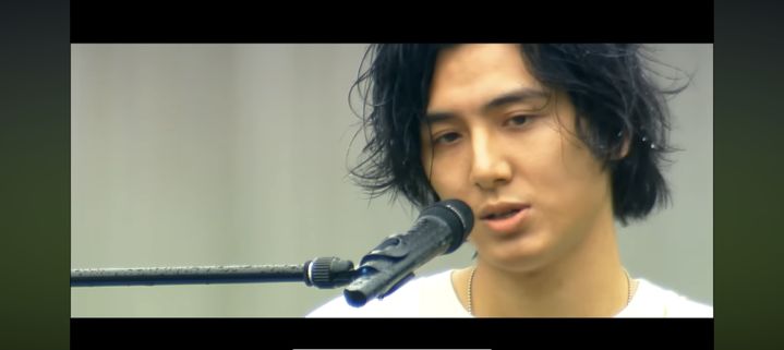 [서울=뉴시스] 후지이 가제(후지이 카제) 2021년 9월 닛산 스타디움 공연 모습. (사진 = 후지이 가제 유튜브 채널 캡처) 2024.08.27. photo@newsis.com *재판매 및 DB 금지