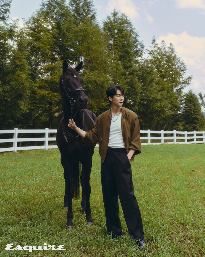 [서울=뉴시스] 유연석. (사진=에스콰이어 제공) 2024.08.29. photo@newsis.com&nbsp; *재판매 및 DB 금지
