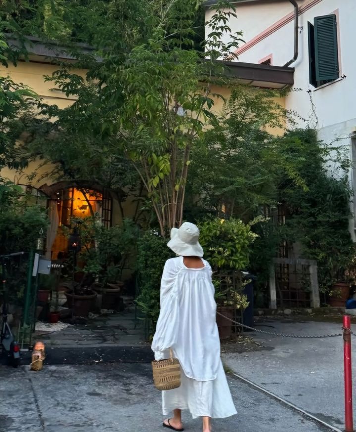 [서울=뉴시스] 황정음. (사진=황정음 인스타그램 캡처) 2024.08.30. photo@newsis.com *재판매 및 DB 금지