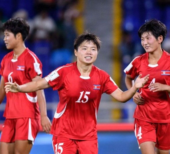 [서울=뉴시스] 북한 여자 20세 이하(U-20) 축구대표팀. (사진=FIFA 여자 월드컵 SNS 캡처) *재판매 및 DB 금지