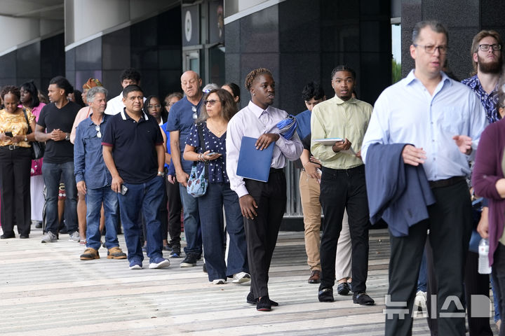 美 ADP 1월 민간고용 2만2000명↑…예상치 하회