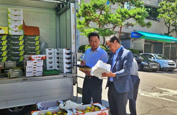 농협중앙회 광주검사국이 추석을 앞두고 농축산물 식품 안전 점검에 나섰다. (사진=농협광주본부 제공) photo@newsis.com *재판매 및 DB 금지