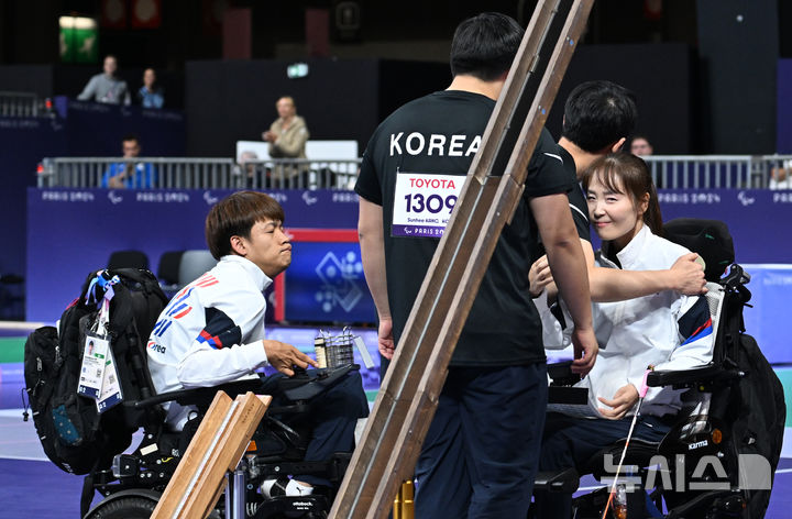 [파리=공동취재단]보치아 정호원-강선희, 페어서 홍콩에 져 은메달. (사진=대한장애인체육회 제공)