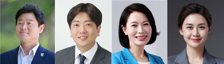 왼쪽부터 구자열 전 강원도지사 비설실장, 손준기·안정민·권아름 원주시의원. *재판매 및 DB 금지