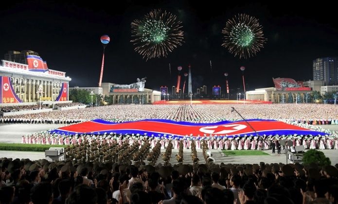 [서울=뉴시스]북한이 정권수립 76주년 기념일(9·9절)을 맞아 경축집회 등 다양한 행사를 개최했다. 9일 북한 노동당 기관지 노동신문은 8일 평양에서 9·9절 경축집회 및 야회가 열렸다고 보도했다. (사진=노동신문 캡처) 2024.09.09. *재판매 및 DB 금지