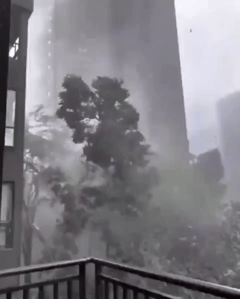 [서울=뉴시스] 태풍 야기가 베트남에 강타한 모습. (사진=엑스 갈무리) *재판매 및 DB 금지