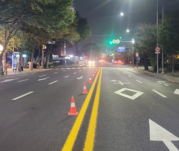 [서울=뉴시스]삼화페인트, 여의도 일대에 '비정형돌출형 차선' 적용.(사진=삼화페인트 제공) *재판매 및 DB 금지