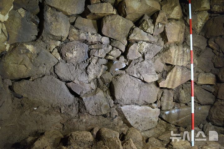 [김해=뉴시스]김해 구산동고분군, 가야멸망기 지배층 석실묘 원형 발굴. 2024.09.09. (사진=김해시 제공). photo@newsis.com