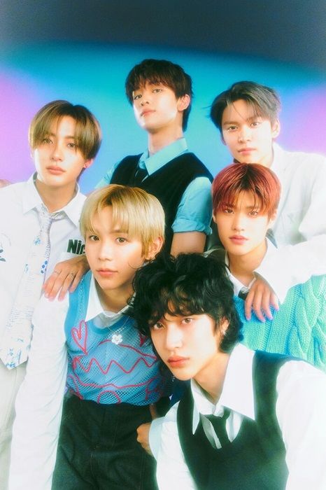 [서울=뉴시스] 그룹 '라이즈(RIIZE)'의 일본 첫 싱글 '럭키' 이미지. (사진= SM엔터테인먼트 제공) 2024.09.10 photo@newsis.com *재판매 및 DB 금지