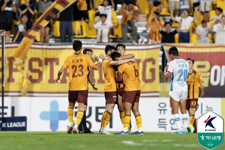 [서울=뉴시스]K리그1 광주, 포항에 2-1 승리. (사진=프로축구연맹 제공)