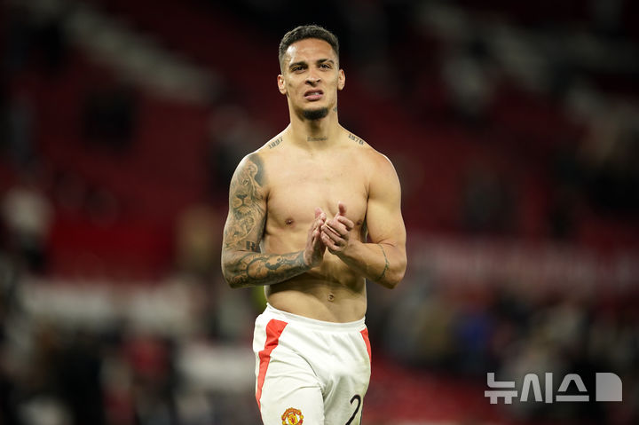 [맨체스터=AP/뉴시스]맨유 안토니, 베티스로 단기 임대. 2024.09.17.