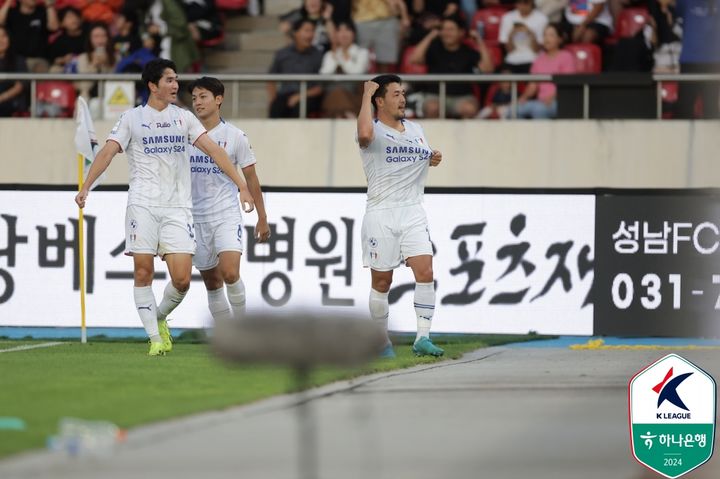 [서울=뉴시스]K리그2 수원 이기제 결승골. (사진=프로축구연맹 제공)