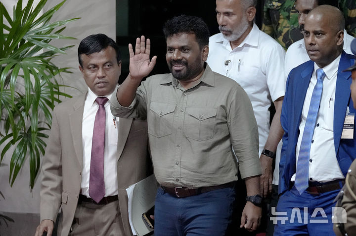 스리랑카 신임 대통령, 의회 해산…11월 조기 총선 