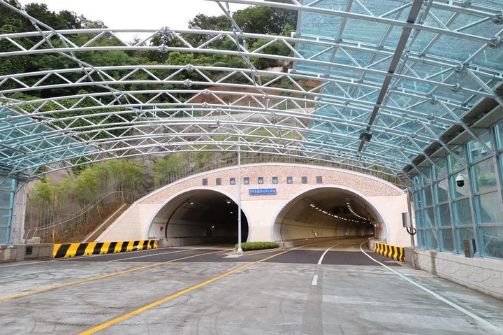 [부산=뉴시스] 만덕초읍터널 전경 (사진=부산시설공단 제공) 2024.09.24. photo@newsis.com *재판매 및 DB 금지