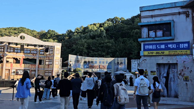 [용인=뉴시스] 구예지 기자= 에버랜드가 넷플릭스 인기 콘텐츠 '지금 우리 학교는', '기묘한 이야기'와 협업해 테마존을 꾸몄다. *재판매 및 DB 금지