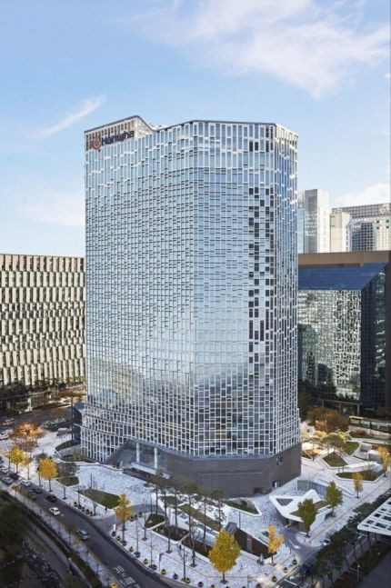 [서울=뉴시스] 서울 장교동 한화그룹 본사 사옥 전경.(사진=한화) 2024.09.25 photo@newsis.com *재판매 및 DB 금지