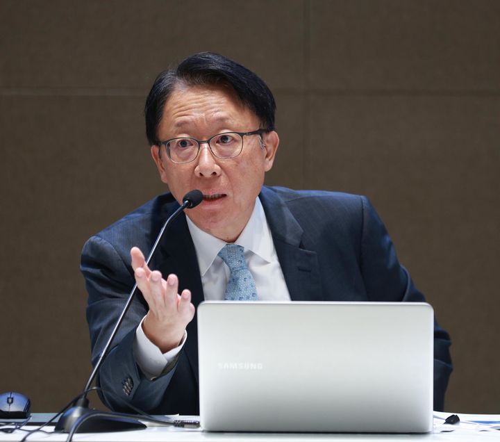 [서울=뉴시스] 신성환 한국은행 금융통화위원이 25일 서울 중구 한국은행에서 기자간담회를 하고 있다. (사진=한국은행 제공) 2024.09.25. photo@newsis.com *재판매 및 DB 금지