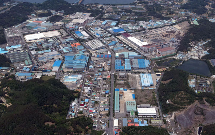 [창원=뉴시스]칠서산단 전경.2024.09.26.(사진=경남도 제공) photo@newsis.com *재판매 및 DB 금지