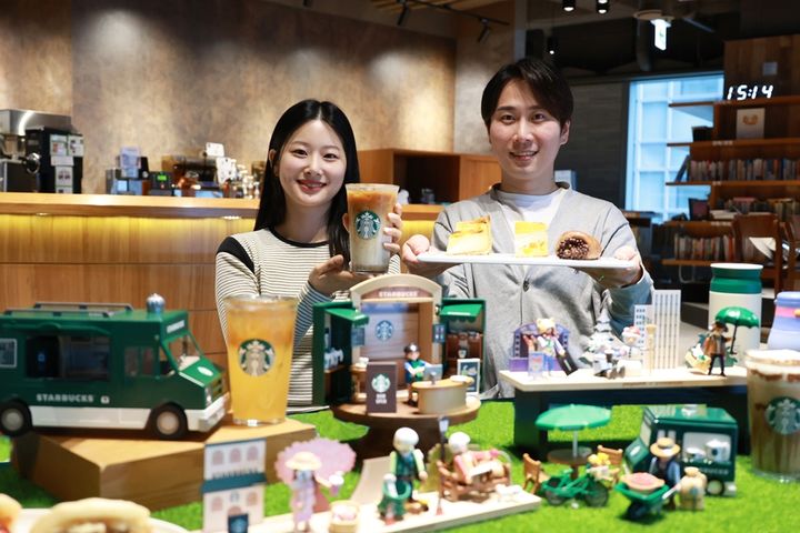 스타벅스, 플레이모빌과 협업 상품 선봬.(사진=스타벅스 코리아 제공) *재판매 및 DB 금지