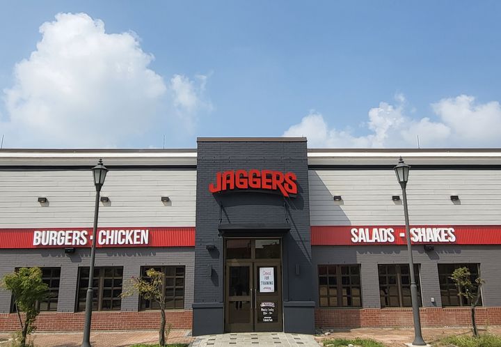 경기도 평택 미군기지(USAG 험프리스)에 오픈한 미국 캐주얼 수제버거 브랜드 '재거스' 글로벌 1호점 외관.(사진=현대백화점그룹 제공) *재판매 및 DB 금지