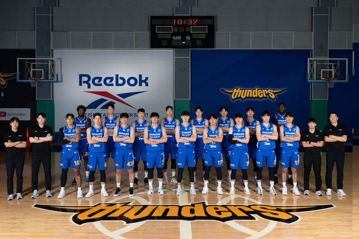 [서울=뉴시스] 리복과 후원 계약을 맺은 프로농구 서울 삼성. (사진=서울 삼성 제공) *재판매 및 DB 금지
