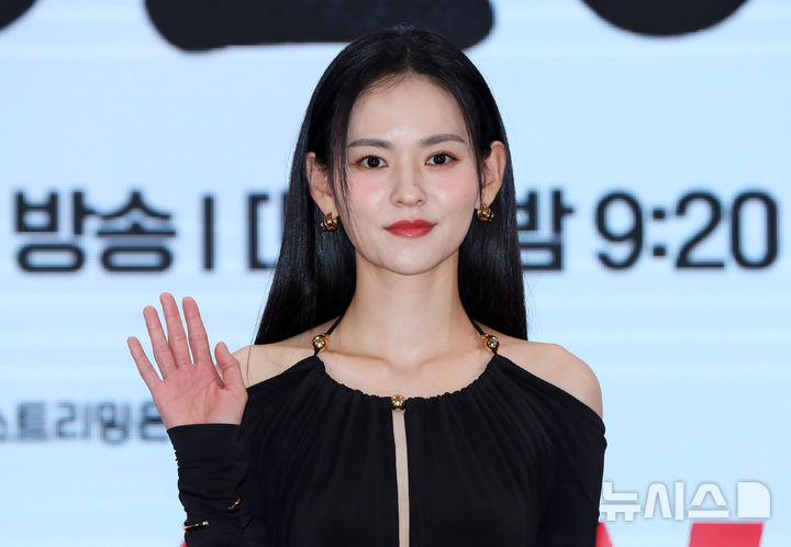 10월의 신부! '배우 김윤혜 결혼', 비연예인 연인과 인생 2막 시작