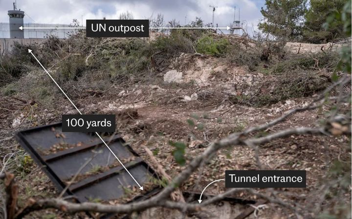 이스라엘군이 공개한 레바논 남부 유엔평화유지군 주둔 지역 사진. 유엔군 초소에서 헤즈볼라의 지하 터널 입구까지 100야드(약 91m)로 표시되어 있다. (사진 텔레그라프 캡처) 2024.10.15. *재판매 및 DB 금지