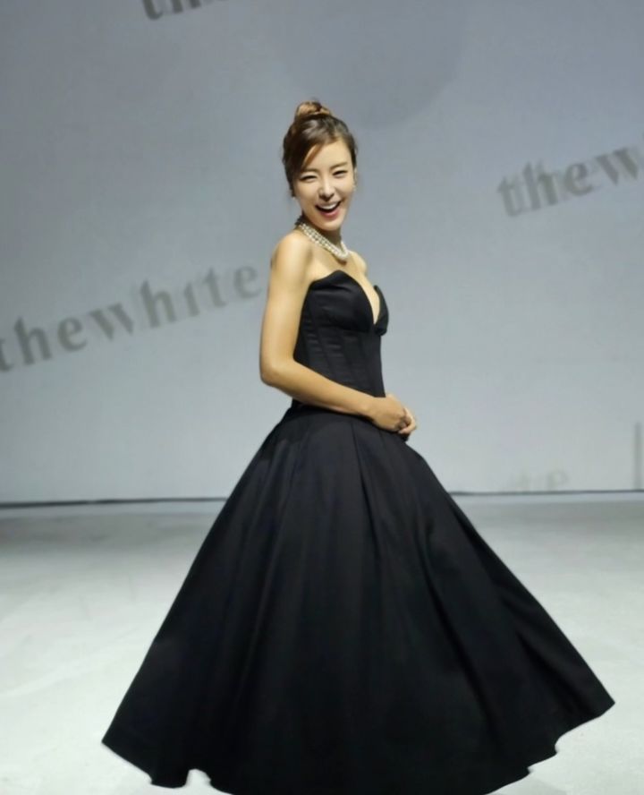 [서울=뉴시스] 김규리. (사진=김규리 인스타그램 캡처) 2024.10.15. photo@newsis.com *재판매 및 DB 금지