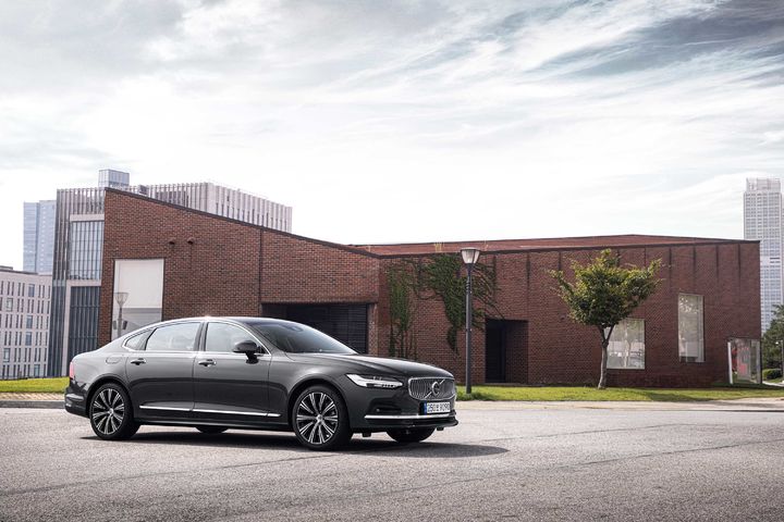 [서울=뉴시스] 볼보 S90 (사진=볼보) 2024.10.16 photo@newsis.com *재판매 및 DB 금지