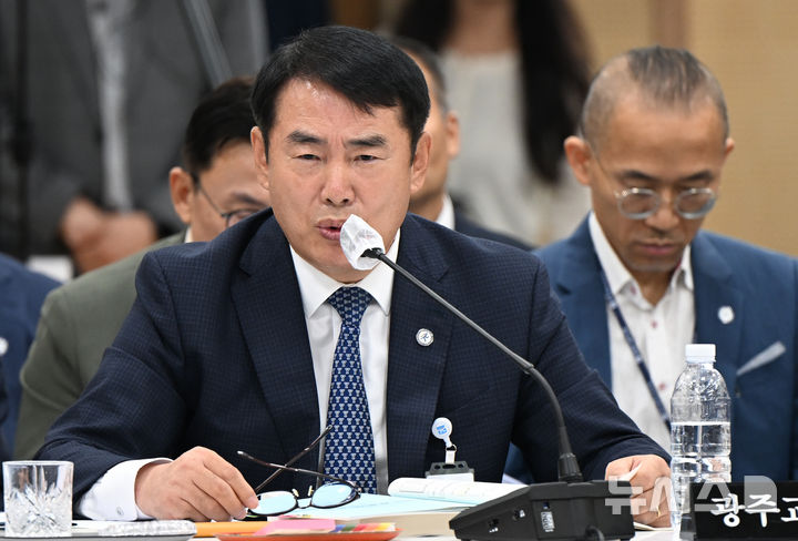 [광주=뉴시스] 이정선 광주시교육감. (사진=뉴시스 DB) photo@newsis.com