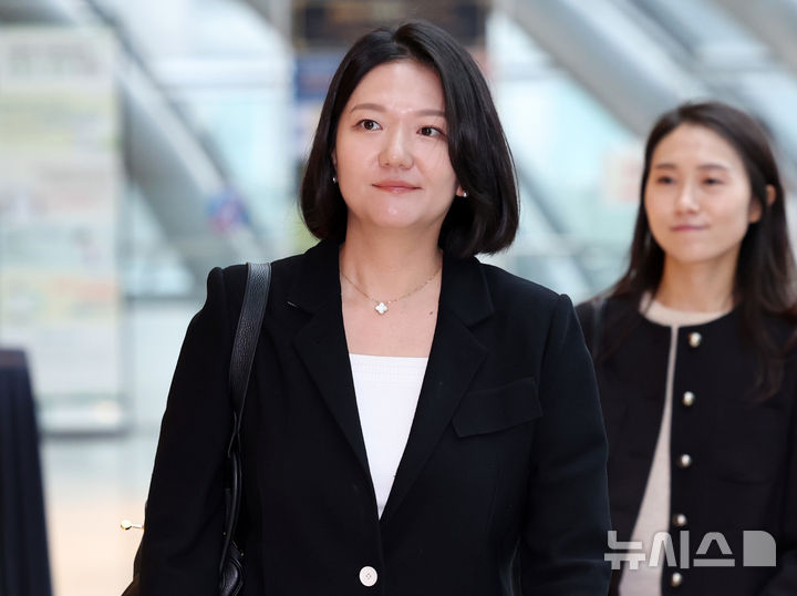 네이버 성장 이끈 리더 최수연, 포브스 '영향력 있는 여성 100인' 선정 - 뉴스 썸네일 이미지