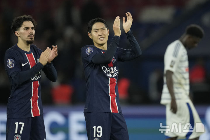 [파리=AP/뉴시스] 프랑스 프로축구 리그앙 파리 생제르맹(PSG)의 이강인. 2024. 10. 19.