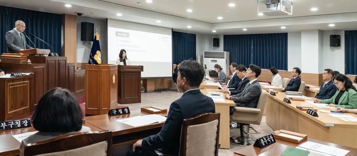 [부산=뉴시스] 지난 16일 열린 동래구의회 제333회 임시회 제1차 본회의. (사진=동래구의회 제공) 2024.10.21. photo@newsis.com *재판매 및 DB 금지