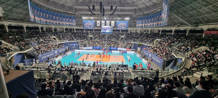 [서울=뉴시스] 우리카드vs 한국전력. 2023.03.04. (사진=서울월드컵경기장운영처 장충체육관사업팀 제공) *재판매 및 DB 금지