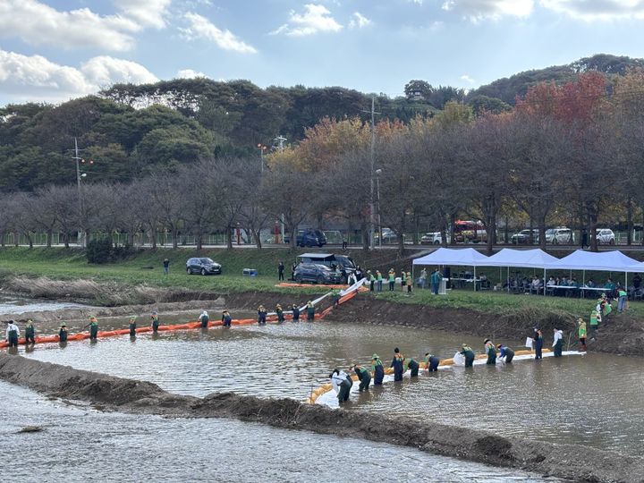 [뉴시스=세종] 수질 오염 방제 훈련 모습. 2024.10.23.(사진=세종시) **위 사진은 기사 내용과 무관합니다. *재판매 및 DB 금지