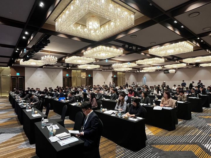 [안동=뉴시스] 지난 25일 안동 스탠포드 호텔에서 ‘K-U시티 프로젝트 워크숍’이 열리고 있다. (사진=경북도 제공) 2024.10.27 *재판매 및 DB 금지