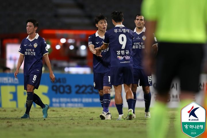 [서울=뉴시스]K리그2 충남아산. (사진=프로축구연맹 제공)