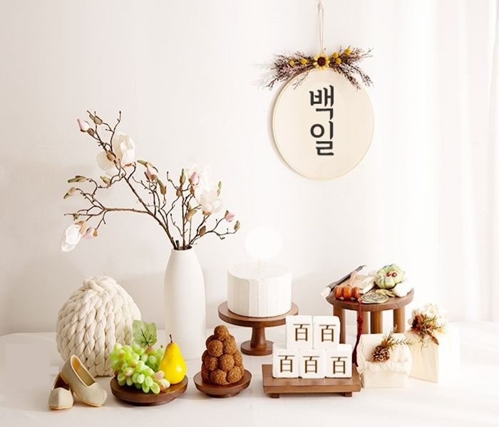 [울산=뉴시스] 박수지 기자 =울산 북구아종합지원센터에서 대여하는 백일상. (사진=센터 제공) 2024.10.30. photo@newsis.com *재판매 및 DB 금지