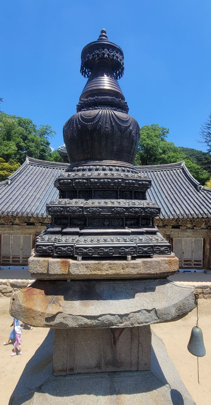 [서울=뉴시스]  ‘공주 마곡사 오층석탑’ 상륜부의 금동보탑 (사진=국가유산청 제공) 2024.10.31. photo@newsis.com *재판매 및 DB 금지