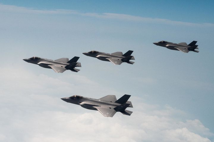유럽, 미국산 무기 무력화 '킬 스위치' 우려…F-35 구매 재고"