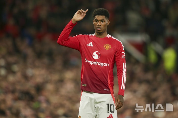 [맨체스터=AP/뉴시스]맨유 떠나는 래시포드. 2024.11.03.