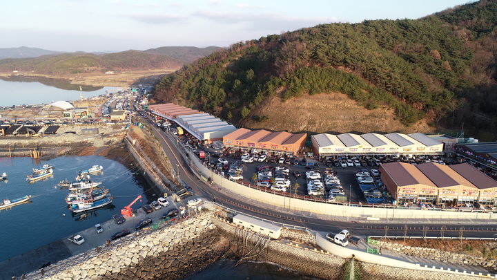 [보령=뉴시스] 보령시 천북 굴단지. (사진=보령시 제공) 2024.11.06. photo@newsis.com   *재판매 및 DB 금지