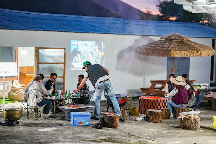 [고성(경남)=뉴시스] 신정철 기자= 경남 고성군은 지난 7일 삼산면 미룡리 285번지 소재 폐교 삼산중학교를 그간 리모델링하여 고성청년예술촌으로 개장했다.사진은 고성청년예술촌 모습.(사진=고성군 제공).2024.11.08. photo@newsis.com *재판매 및 DB 금지