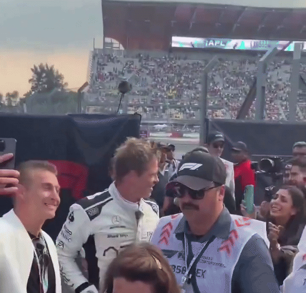 [서울=뉴시스] 8일 영국 데일리메일에 따르면 문제의 상황은 지난달 26일(현지시각) 브래드 피트가 새로운 영화 촬영을 위해 멕시코 시티의 아우토드로모 에르마노스 로드리게스 서킷을 방문했을 당시 발생했다.  (사진= 엑스 캡처) *재판매 및 DB 금지 *재판매 및 DB 금지