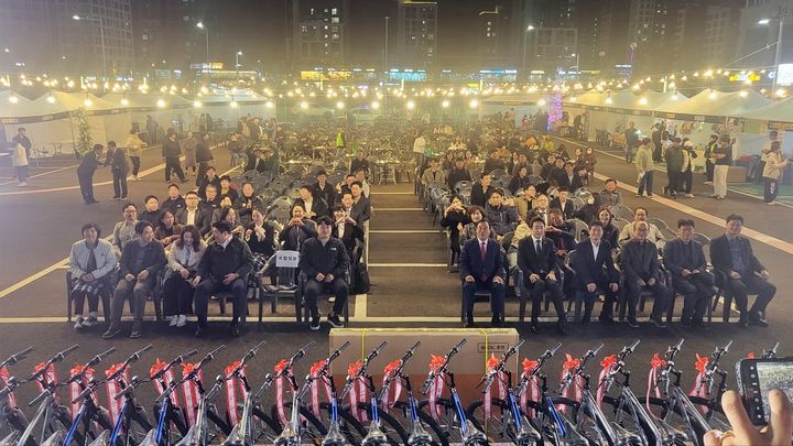 [세종=뉴시스] 제3회 세종시 소상공인의날 기념식 모습.(사진=세종시 제공).2024.11.10. photo@newsis.com *재판매 및 DB 금지