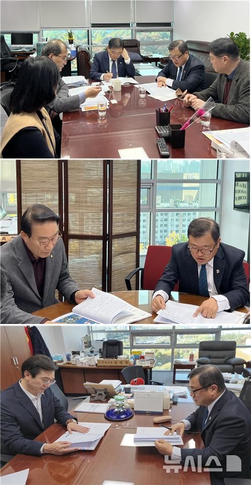 [서울=뉴시스] 경남도 박명균 행정부지사가 11일 정부예산안 심사가 진행 중인 국회를 방문해 예산결산특별위원회(예결위) 위원인 더불어민주당 허성무(위에서부터) 의원, 국민의힘 서일준·강민국 의원을 차례로 만나 경남도의 주요사업 국비 증액 지원을 요청하고 있다. (사진=경남도 제공) 2024.11.11. photo@newsis.com