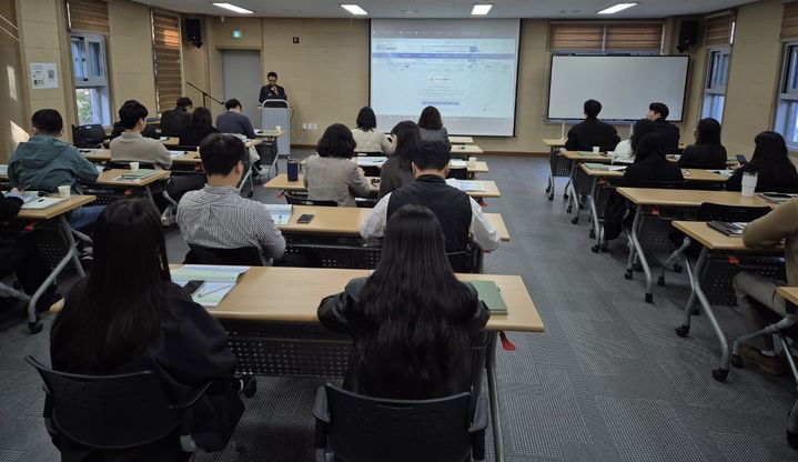 [합천소식]군 "공무원 40명 대상 '공공계약' 실무교육" 등