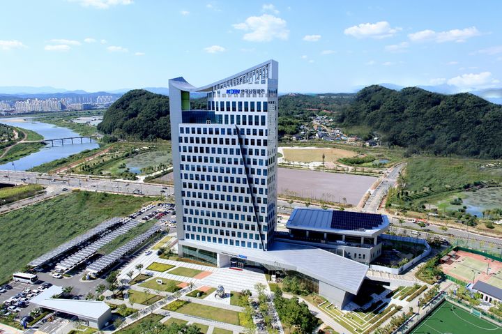 [진주=뉴시스]한국남동발전 전경.(사진=한국남동발전 제공).2024.11.15.photo@newsis.com *재판매 및 DB 금지